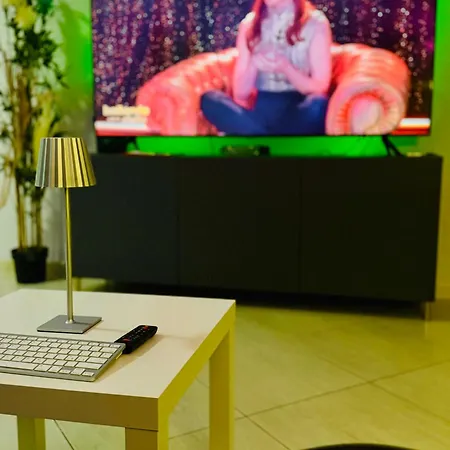 아파트 Terminal House 바리